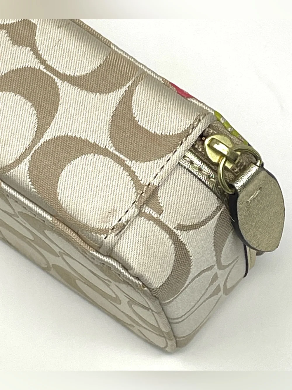 Coach Daisy Applique Signature Jewelry Case Small 6x4x2